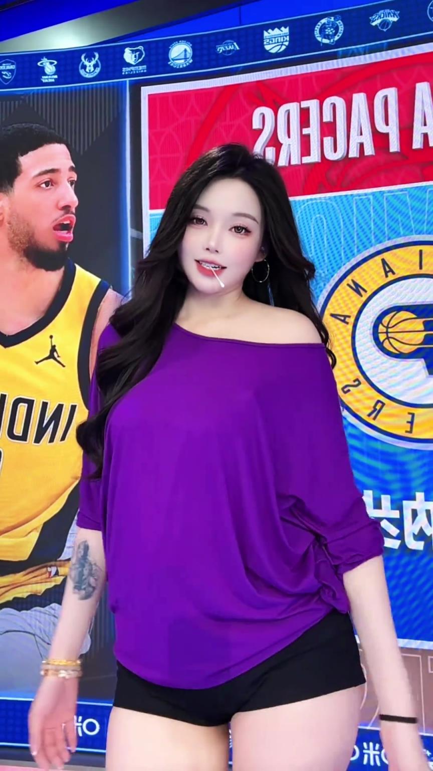 美女主播小太陽：年輕的將軍意氣風(fēng)發(fā)！ 哈利伯頓強(qiáng)的可怕